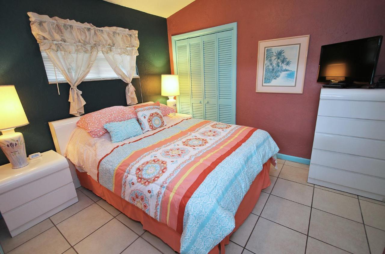 Affordable Beach Condos - One Bedroom Dlx Condos St. Pete Beach Zewnętrze zdjęcie